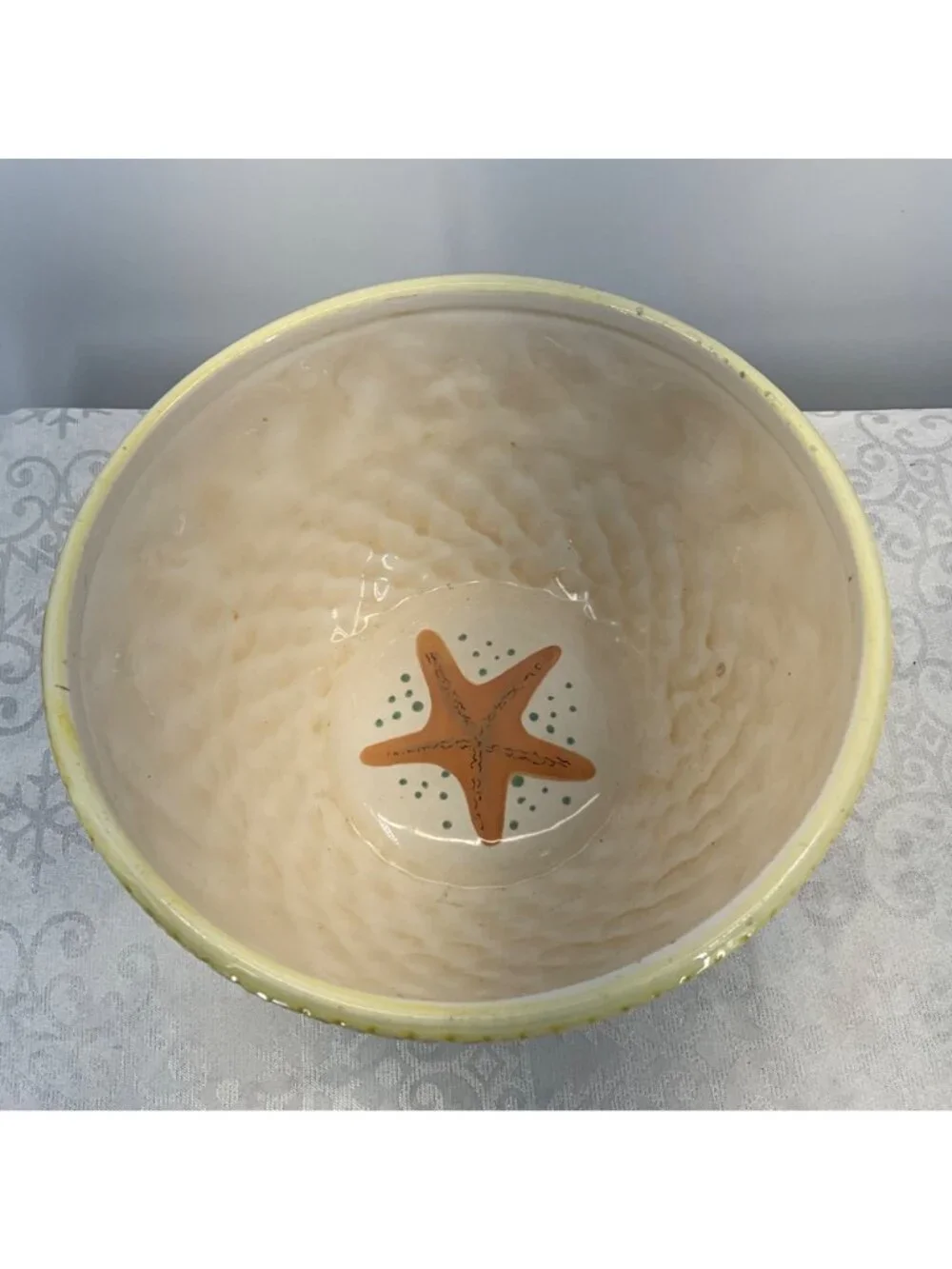 Temp-Tations By Tara Summer Shells 3 Qt Ceramic Serving Bowl Yellow Shell Patter